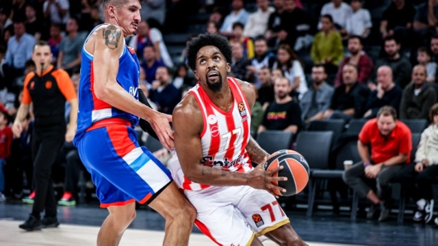 Αναντολού Εφές – Ολυμπιακός 91-89: Λύγισαν από τα λάθη τους οι ερυθρόλευκοι – Το πλήγωσαν ριμπάουντ και Λάρκιν