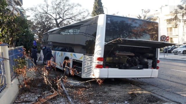 Φρίκη σε δρόμο της Θεσσαλονίκης: Λεωφορείο παρέσυρε και σκότωσε γυναίκα