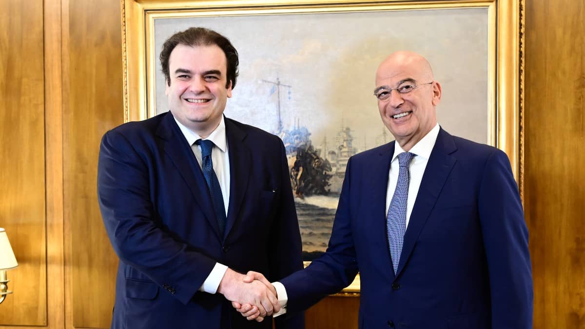 Τα κίνητρα του Δένδια – Πιερρακάκη για να κάνουν πιο ελκυστικές τις στρατιωτικές σχολές – Τι ισχύει με τον μισθό των σπουδαστών