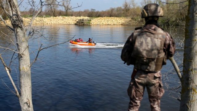 Τουρκικά ΜΜΕ:Συνελήφθησαν 7 τρομοκράτες του PKK και της FETO – Προσπάθησαν να διαφύγουν στην Ελλάδα
