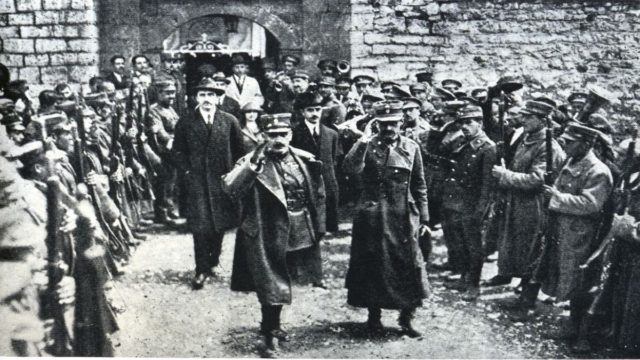 31/10/1922: Σαν σήμερα αρχίζει η «Δίκη των Έξι»- Οι υπεύθυνοι της Μικρασιατικής Καταστροφής