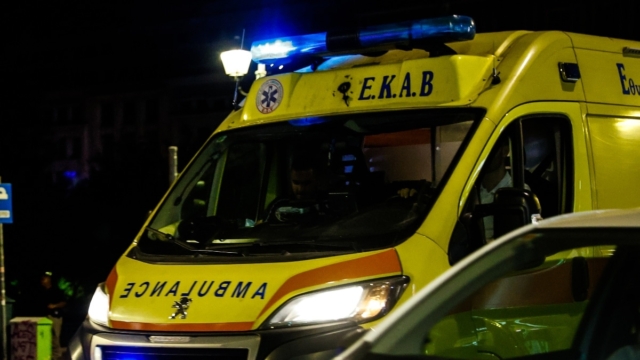 Πανικός στη Θεσσαλονίκη: Ανήλικος έπεσε από τον 4ο όροφο πολυκατοικίας στον Εύοσμο