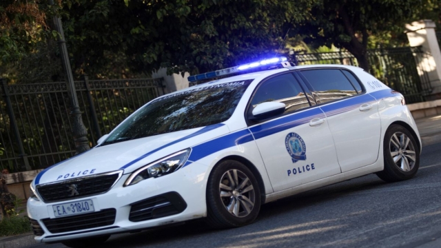 Σοκ στα Καμένα Βούρλα: Νεκρή 84χρονη με τραύματα στην πλάτη