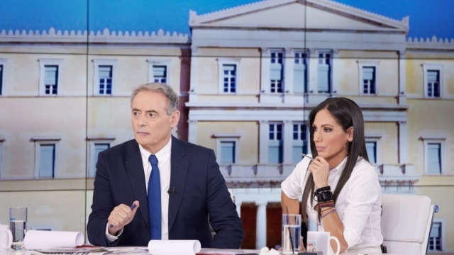 Το έβγαλε μπροστά ο Ιορδάνης Χασαπόπουλος: «Η παρουσιάστρια που πήρε το 1 εκατομμύριο ευρώ» (video)