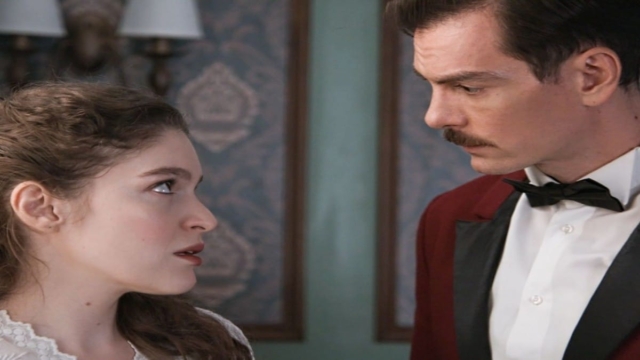 Grand Hotel: Όλο το Twitter «λιώνει» με Κουκουράκη – Χάσκα – «Τον εθέλω κολασμένα κι ας με άδειασε έτσι!»