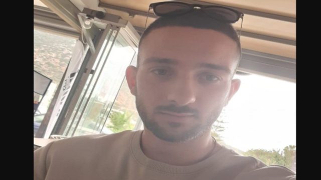 «Γιατί ζωή μου, γιατί άντρα μου» : Ο αποχαιρετισμός της μητέρας και της αδερφής του 20χρονου από το Αγρίνιο – Πότε θα γίνει η κηδεία