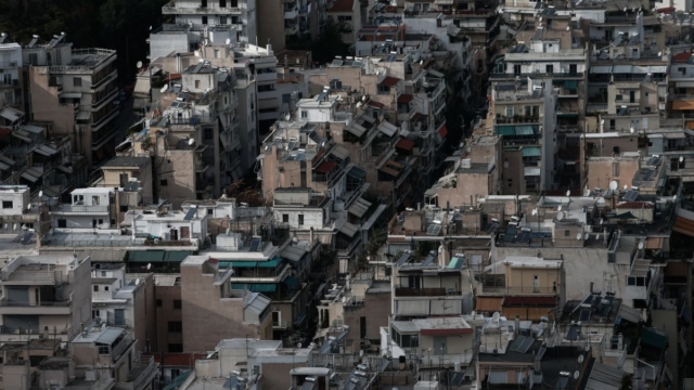 Έρχονται στεγαστικά προγράμματα άνω των 5 δισ. ευρώ – Τι θα ισχύσει για το «Ανακαινίζω – Νοικιάζω»