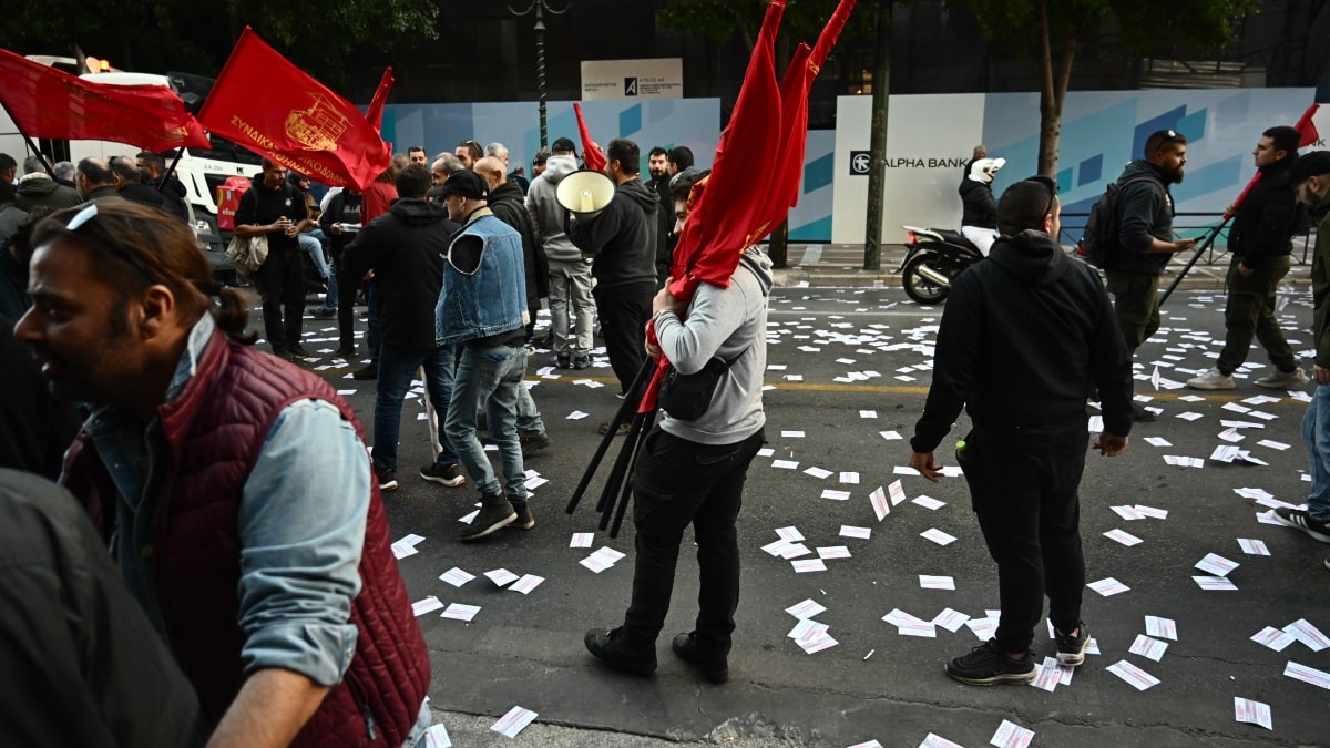Απεργία 20/11: «Νεκρώνει» αύριο η χώρα – Πώς θα κινηθούν ΜΜΜ και πλοία; Κλειστά σχολεία!
