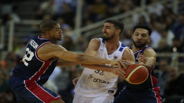 Ελλάδα – Μεγάλη Βρετανία 77-67: Αρχηγική εμφάνιση Παπανικολάου και γαλανόλευκη νίκη