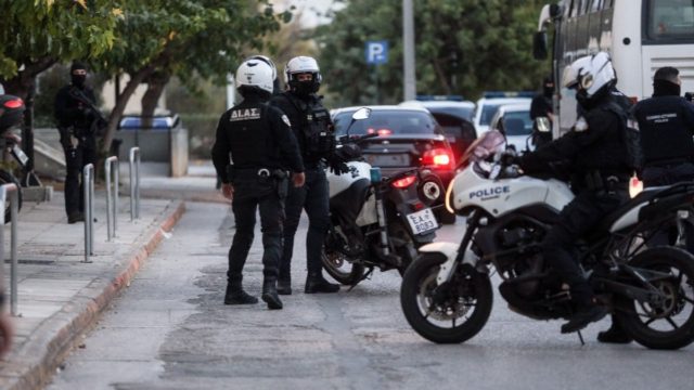 Φονική έκρηξη στους Αμπελόκηπους: Ποινικές διώξεις για τρομοκρατία στους συλληφθέντες – Τα νέα στοιχεία και τα σενάρια