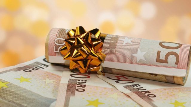 Καταβάλλεται νωρίτερα το Δώρο Χριστουγέννων 2024: Αυτός είναι ο λόγος