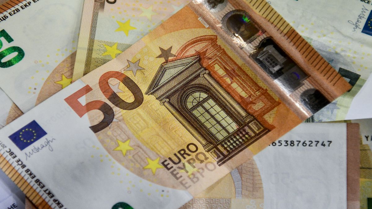 Μπαράζ πληρωμών: Ταμείο πάνε σήμερα 1,2 εκατ. δικαιούχοι επιδομάτων και παροχών του ΟΠΕΚΑ