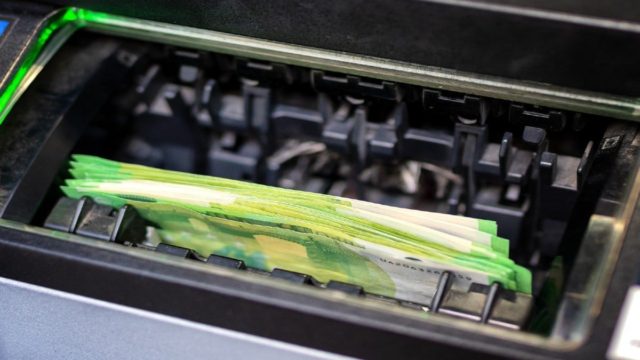Έκτακτη ενίσχυση Δεκεμβρίου: Ποιοι τη λαμβάνουν – Όλα τα ποσά