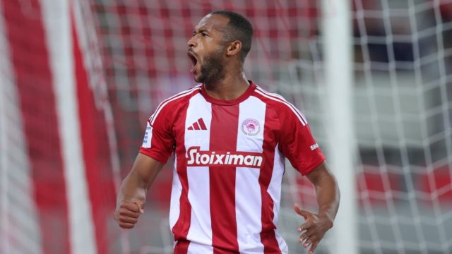 Ολυμπιακός – Πανσερραϊκός 2-1: Ο Ελ Κααμπί έδιωξε τα «μαύρα σύννεφα» και έδωσε τη νίκη!