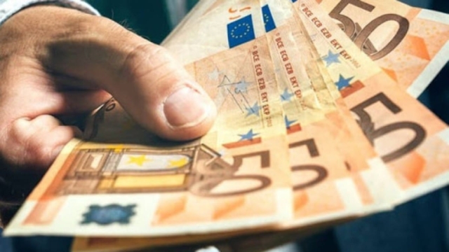 Επιδόματα 2025: Οι αλλαγές, οι δικαιούχοι και τι ισχύει για τα επιδόματα των παιδιών