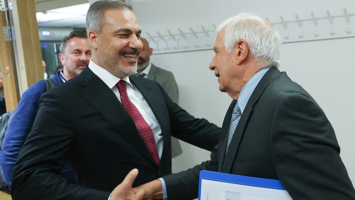 Πρόκληση Φιντάν πριν προσγειωθεί στην Αθήνα: «Πάμε στη διεθνή δικαιοδοσία για όλα τα θέματα – Δύο τα κράτη στην Κύπρο»