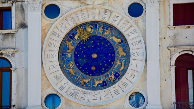 Ζώδια: Τι μας λένε τα άστρα για σήμερα, Δευτέρα 4 Νοεμβρίου;