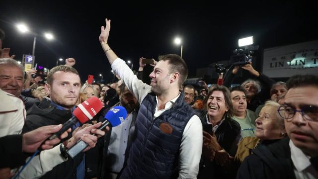 ΣΥΡΙΖΑ: Οριστικοποίησαν το «σχίσμα» σε… μπουζουξίδικο – Το χρονικό της διάσπασης με τον Στέφανο Κασσελάκη σε λιγότερο από 1.5 χρόνο και το νέο κόμμα