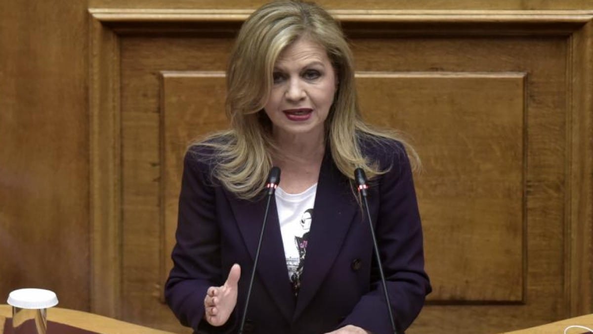 Βαρύ πένθος για τη βουλευτή Μερόπη Τζούφη: Έφυγε από τη ζωή ο σύζυγός της Βαγγέλης Μακάριος