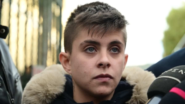 «Αλλοπρόσαλλο άτομο, ζήλευε όσους πλησίαζαν κοπέλες»: «Στον τάκο» η Μουρτζούκου μετά από μαρτυρία – φωτιά