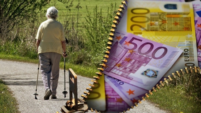 Συντάξεις Δεκεμβρίου: Από ανατροπή σε ανατροπή! Πότε θα πληρωθούν τελικά; Ποιοι δικαιούνται το έκτακτο επίδομα Χριστουγέννων;