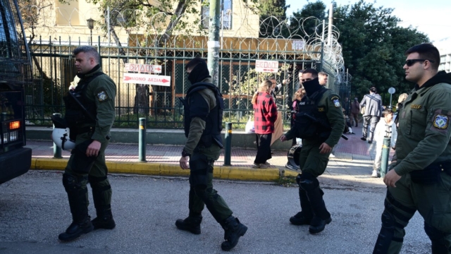 Στον εισαγγελέα ο 49χρονος «αόρατος» φιλόλογος – Νοίκιαζε τη γιάφκα στο Παγκράτι 16 χρόνια