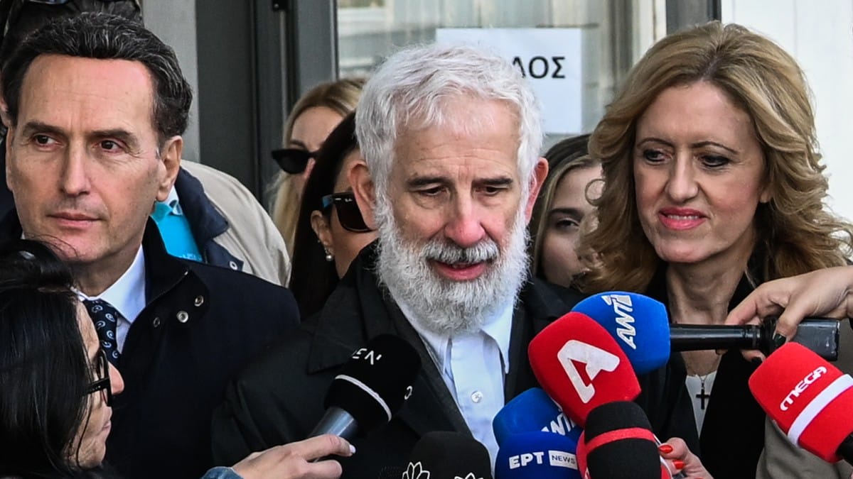 «Έσπασε» τη σιωπή του ο Πέτρος Φιλιππίδης: «Δεν πιστεύω στην αθωότητά μου, είμαι αθώος»