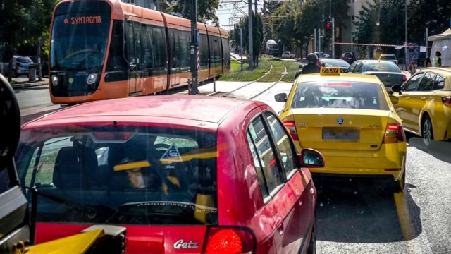 Πρόστιμα 1.000 και 2.000 ευρώ σ’ όσους οδηγούς στους δρόμους κάνουν αυτές τις 2 παραβάσεις! Τι αλλάζει από σήμερα;