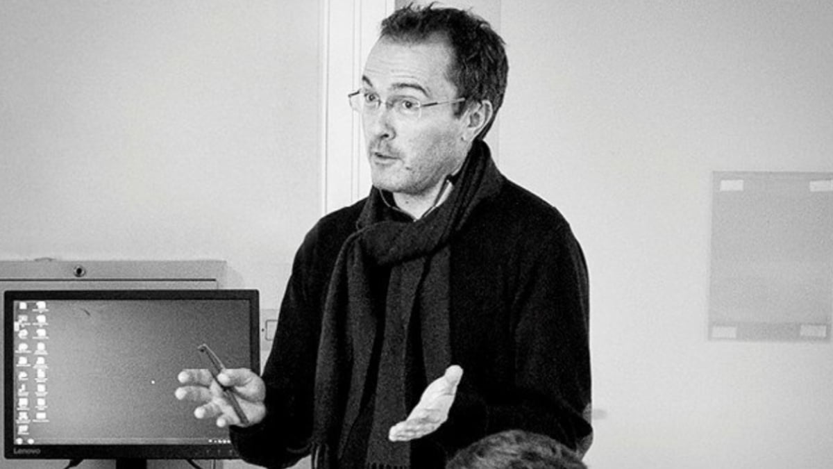 «Κατέστρεψα τη ζωή σας» – Ζήτησε συγγνώμη η μαθήτρια για το ψέμα που οδήγησε στον αποκεφαλισμό του Σαμουέλ Πατί από τζιχαντιστή