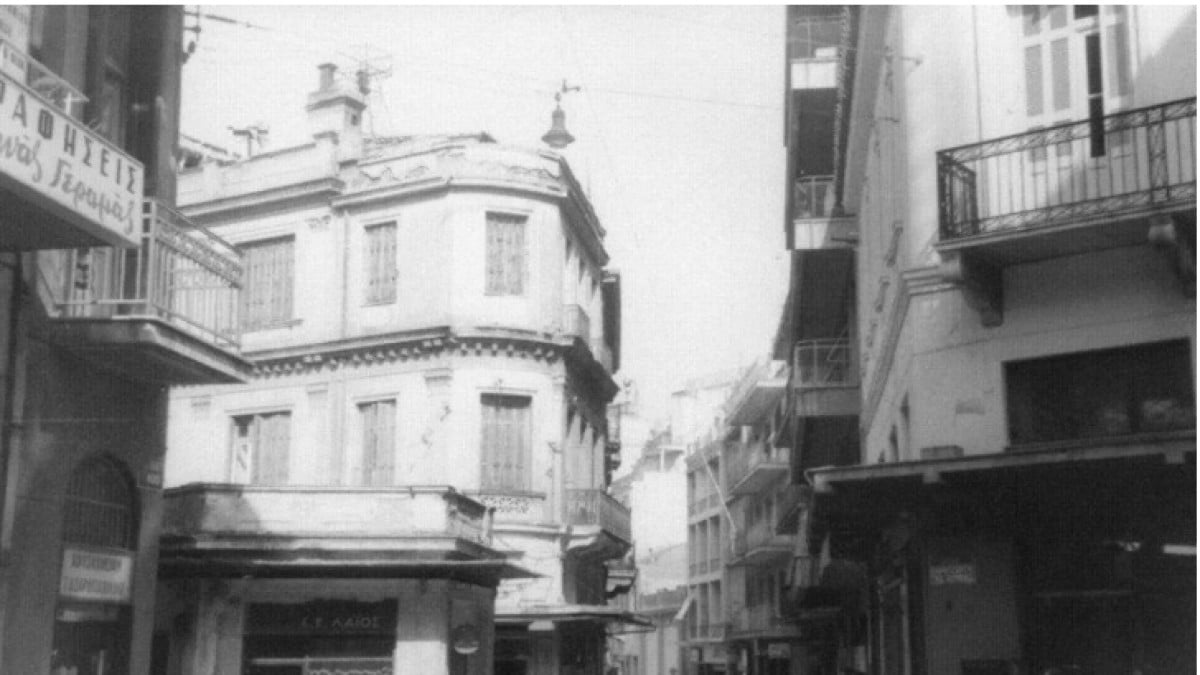 Έχεις περάσει 100% από εκεί: Αναγνωρίζεις την οδό της παλιάς Αθήνας στην φωτογραφία;