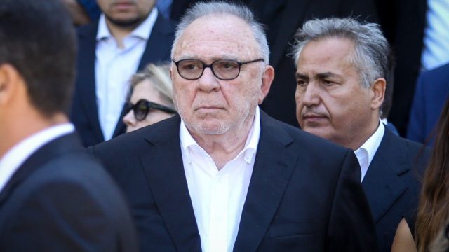 Αντεπίθεση Σωκράτη Κόκκαλη – Έκλεισε τεράστια συμφωνία… στον τζόγο!