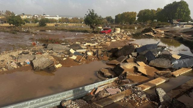 Τραγικός ο απολογισμός στη Βαλένθια: Στους 205 οι νεκροί από τις πλημμύρες – Οργή για τη διαχείριση και… το πλιάτσικο