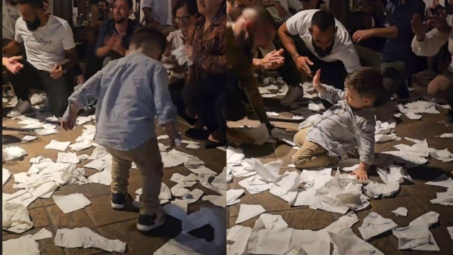 Viral το πιτσιρίκι που χορεύει ζεϊμπέκικο και «ρίχνει» το Tik Tok (video)