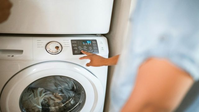 6 σημάδια ότι το πλυντήριο ρούχων σας είναι έτοιμο να χαλάσει