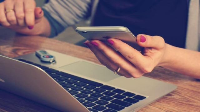 Ανακοινώθηκε η επιδότηση για tablet – laptop: Μάθε αν τη δικαιούσαι