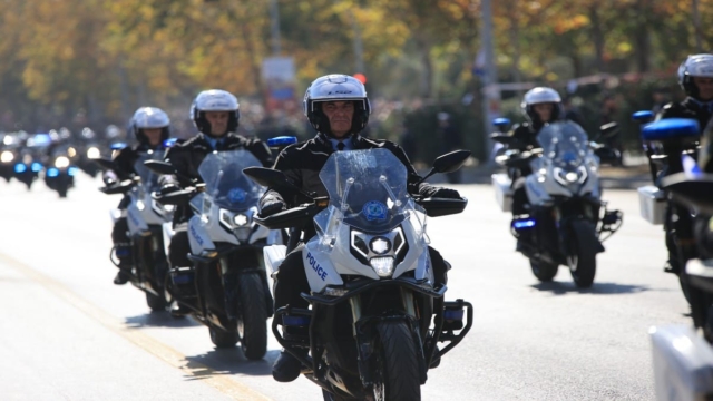 Θεσσαλονίκη: Έβρισαν και χτύπησαν αστυνομικούς – Πέντε συλλήψεις