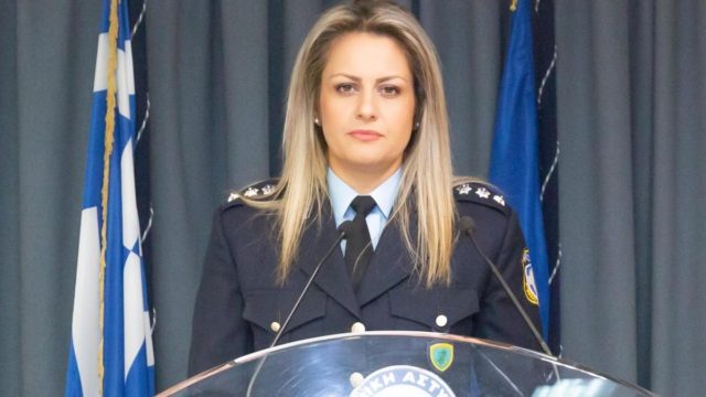 Κωνσταντία Δημογλίδου: Η «γυναίκα» κάτω από τα αυστηρά κοστούμια της ΕΛΑΣ – Τα 14 χρόνια με τον σύζυγό της και το απωθημένο