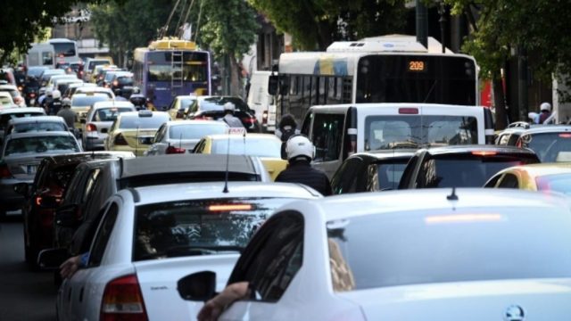 Κίνηση στην Αθήνα: Mεγάλο μποτιλιάρισμα στην Εθνικό Οδό – Που σημειώνονται καθυστερήσεις