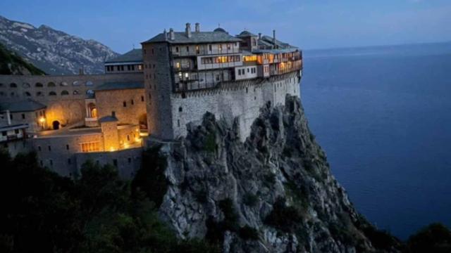 5 ιερά κειμήλια που φυλάσσονται στο Άγιον όρος και δεν το γνωρίζαμε 