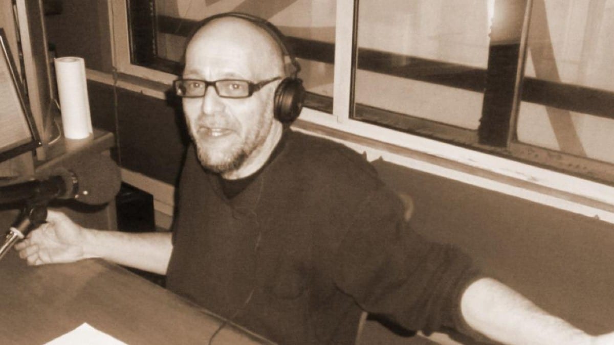 Πέθανε ο δημοσιογράφος και παραγωγός του 105.5 Στο Κόκκινο, Αντώνης Φράγκος