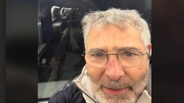 Ο ενθουσιασμός του Θοδωρή Αθερίδη με το μετρό Θεσσαλονίκης: «Ήρθε, ήρθε τρέλα και χαρά»