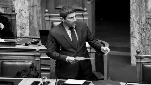 Τα Χριστούγεννα ήρθαν μαζί τους και ο Αυγενάκης στη ΝΔ – «ο Πρωθυπουργός σε ζητήματα συμπεριφοράς αντιδρούσε πάντα ”ακαριαία”»