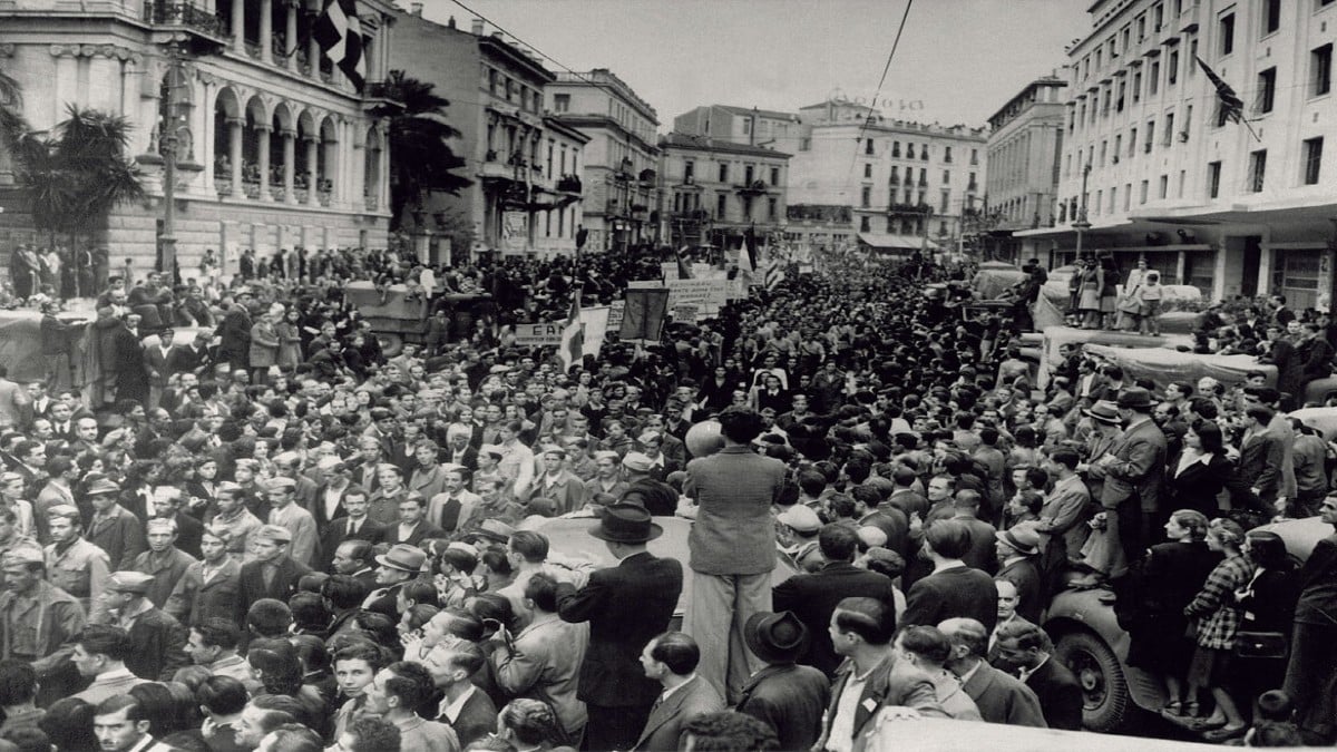 Σαν σήμερα 4 Δεκεμβρίου 1944: Η δεύτερη ημέρα των «Δεκεμβριανών» και η κήρυξη στρατιωτικού νόμου από τον Σκόμπι