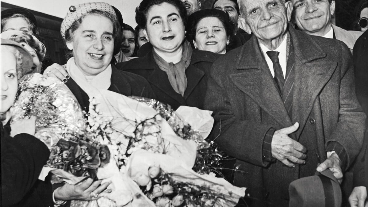 Σαν σήμερα (21/12) εκλέγεται η Ελένη Σκούρα: Η πρώτη ελληνίδα βουλευτής