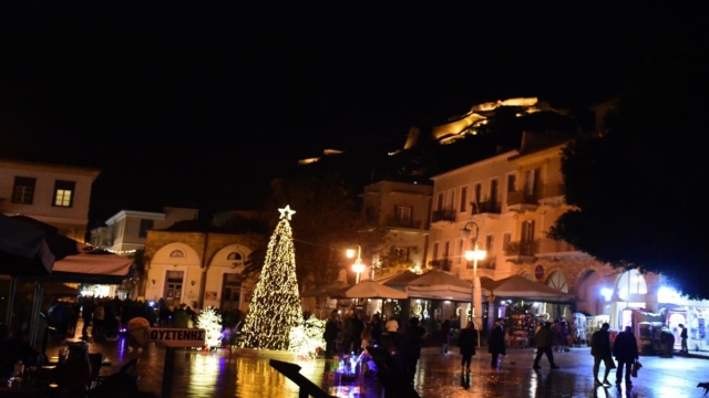 Μοναδικά Χριστούγεννα στο Ναύπλιο – 7 λόγοι για να περάσεις τις γιορτές σου στην πρώτη πρωτεύουσα της Ελλάδας