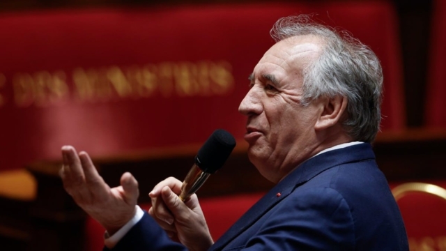 Γαλλία: Αυτή είναι η νέα κυβέρνηση του Φρανσουά Μπαϊρού – Τα πρόσωπα «κλειδιά», ποιοι παραμένουν