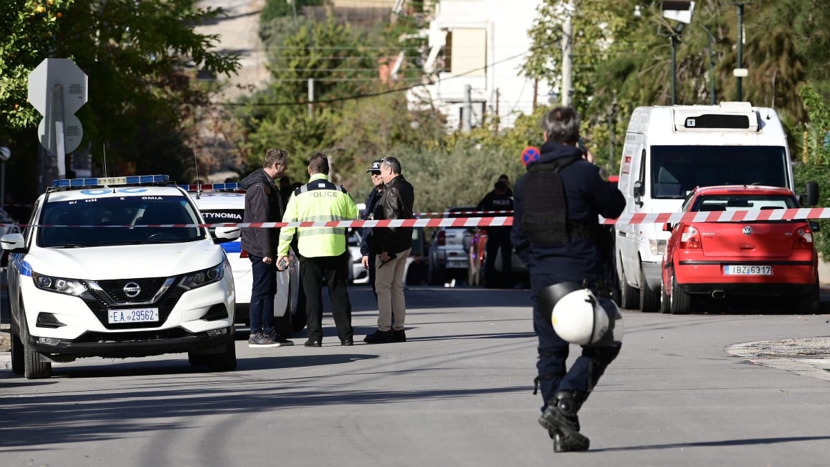 Οι πυροβολισμοί στη Γλυφάδα έπεσαν δίπλα από νηπιαγωγείο – Πώς η δασκάλα προστάτεψε τους μαθητές της