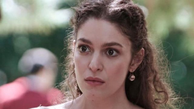 Grand Hotel: Η πρώην του Πέτρου επιστρέφει – Σε πανικό η Αλίκη
