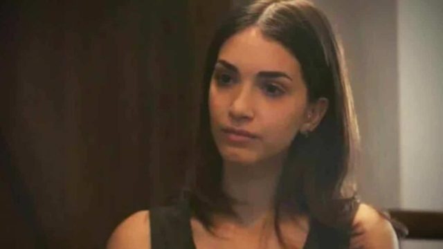 Η Γη της Ελιάς: «Στριμώχνει» για τα καλά τη Μαρίνα