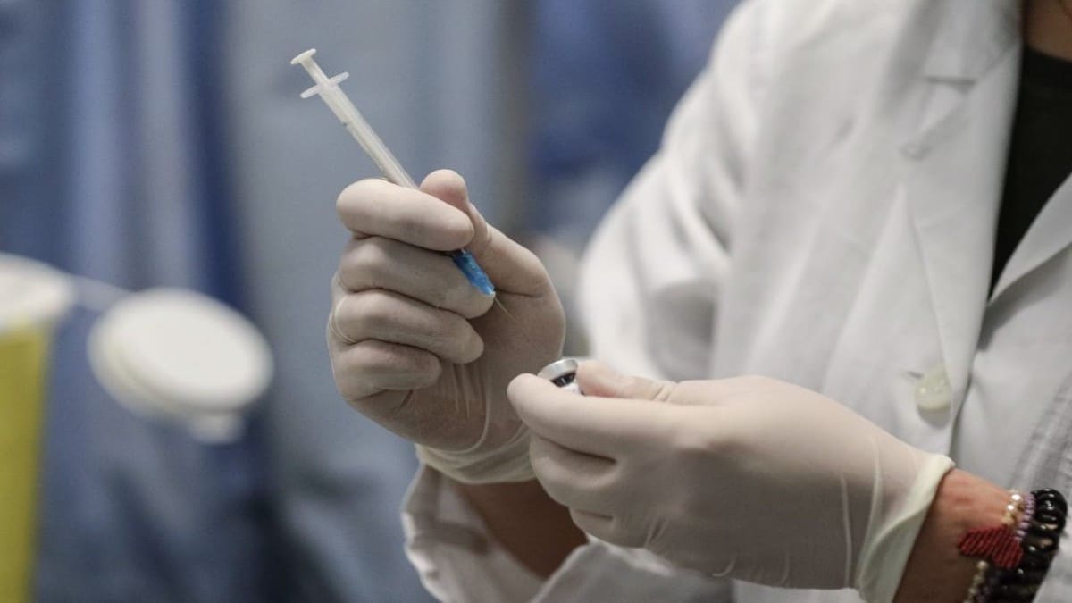Παγκόσμια ανησυχία: Εντοπίστηκε νέος θανατηφόρος ιός – 400 κρούσματα και 71 θάνατοι μέσα σε δυο μήνες